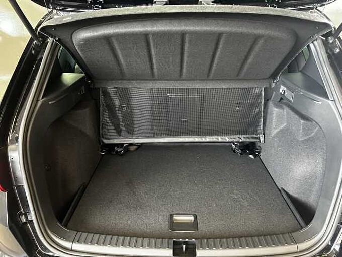 SEAT Ateca 1.5 TSI DSG Xperience +AHK+Pano+BEATS
