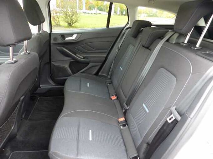 Ford Focus Turnier 1.0 EcoB. Hyb. Aut. ACTIVE X Pano,AHK