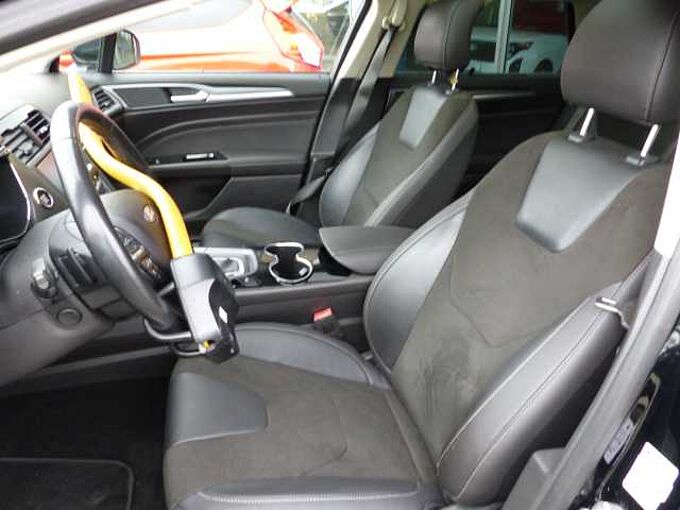 Ford Mondeo Turnier 2.0 TDCi Bi-Turbo Aut. Titanium Pano