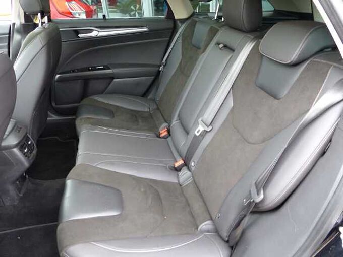 Ford Mondeo Turnier 2.0 TDCi Bi-Turbo Aut. Titanium Pano