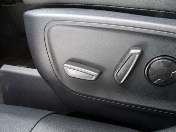 Ford Kuga 2.5 Duratec FHEV 4x4 ST-Line X iACC,AHK,LED