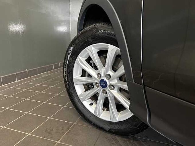 Ford Kuga 2.0 TDCi 4x4 Aut. Titanium +AHK+Xenon+RFK