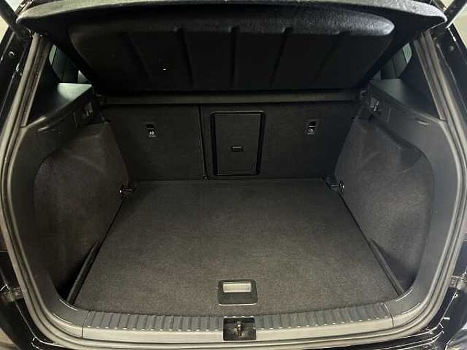 SEAT Ateca 1.5 TSI DSG Xperience +GJR+Navi+XL Paket